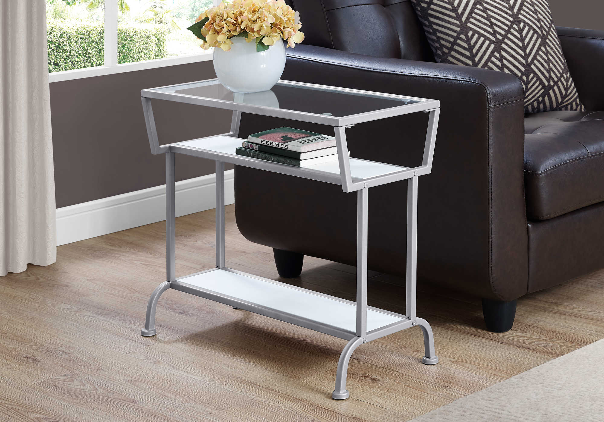 ACCENT TABLE - 22"H / WHITE / SILVER / TEMPERED GLASS