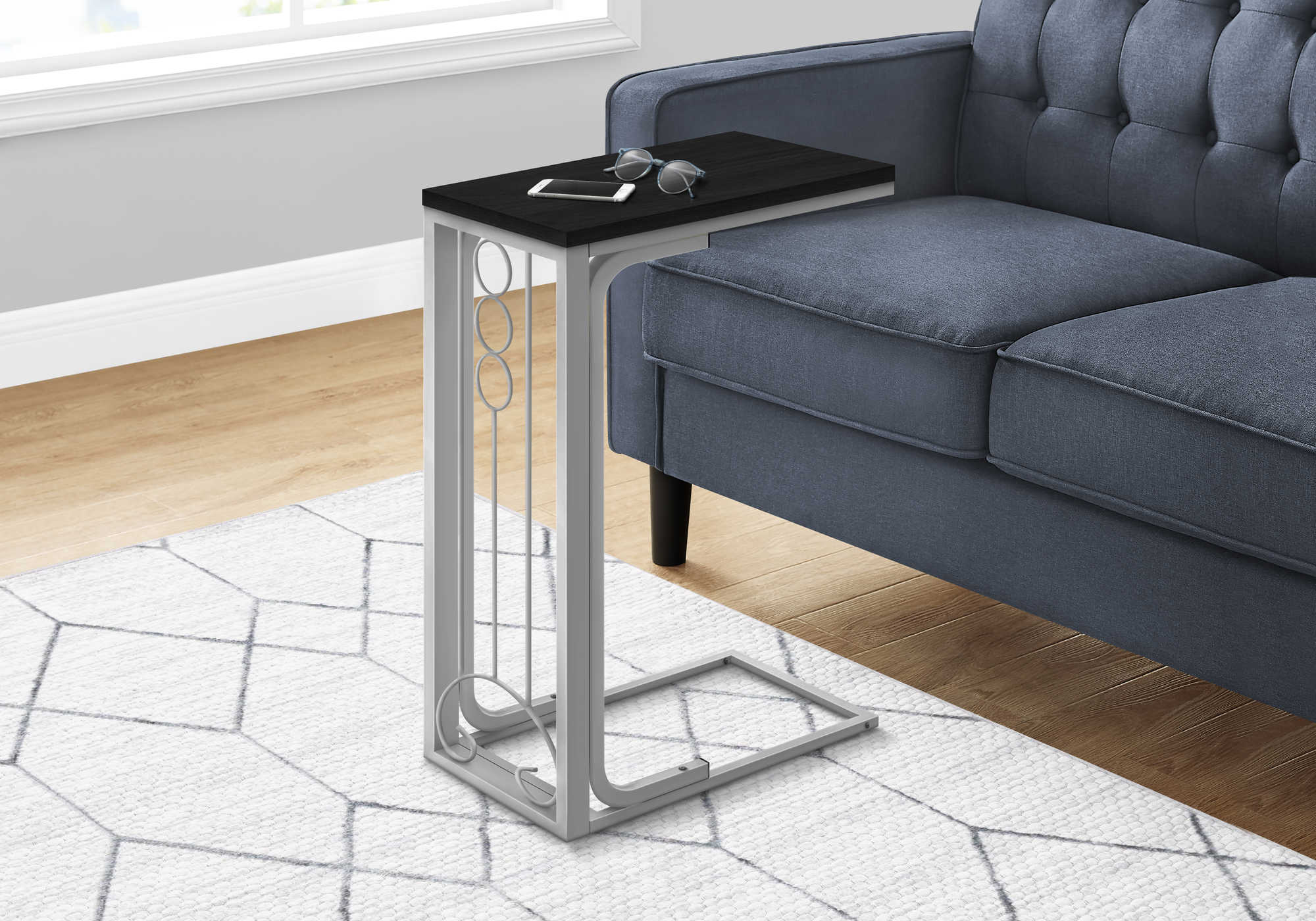 ACCENT TABLE - BLACK TOP / SILVER METAL 