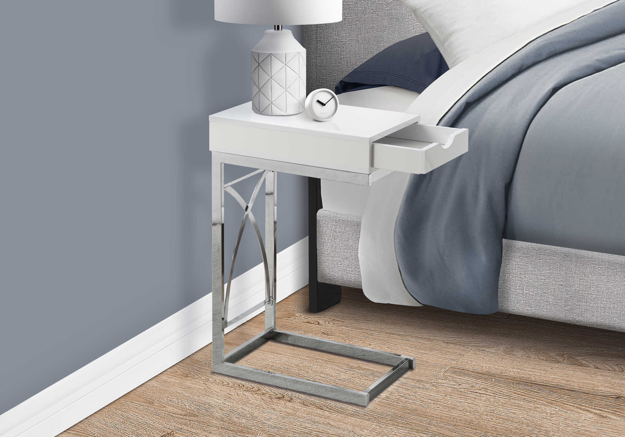NIGHTSTAND - CHROME METAL / GLOSSY WHITE WITH A DRAWER
