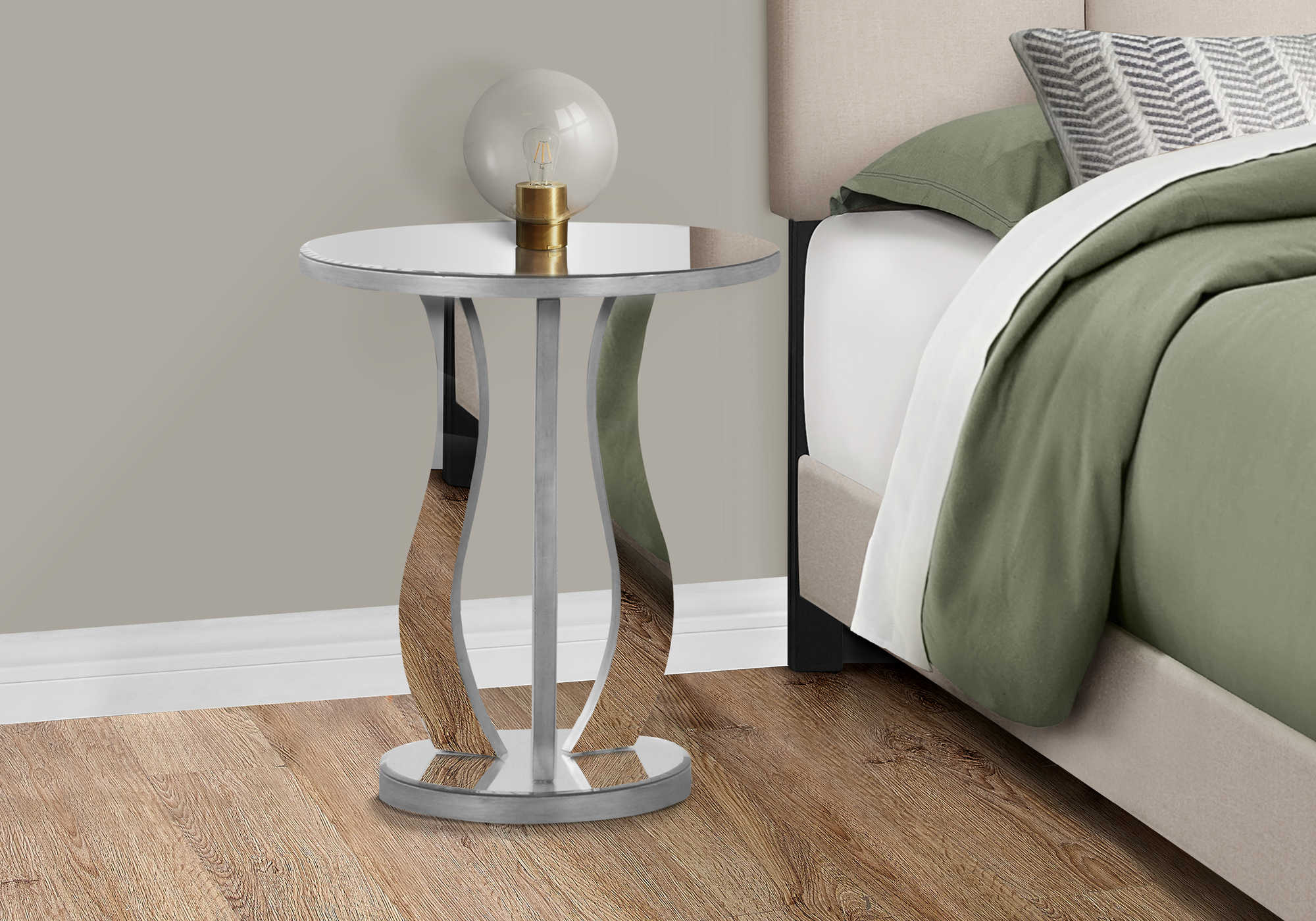 NIGHTSTAND - 20"DIA / BRUSHED SILVER / MIRROR
