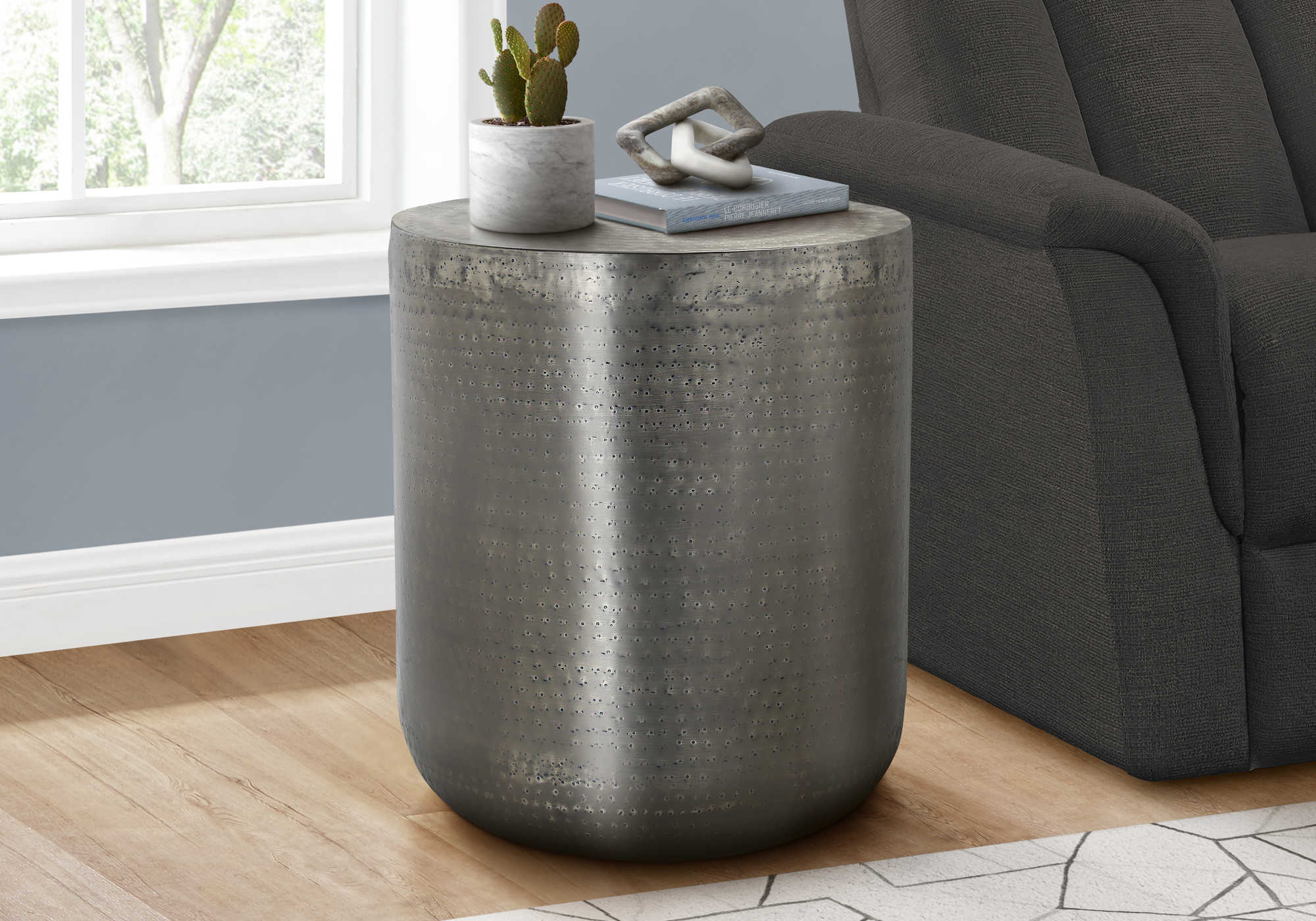 ACCENT TABLE - 22"H / SILVER GREY IRON METAL END TABLE