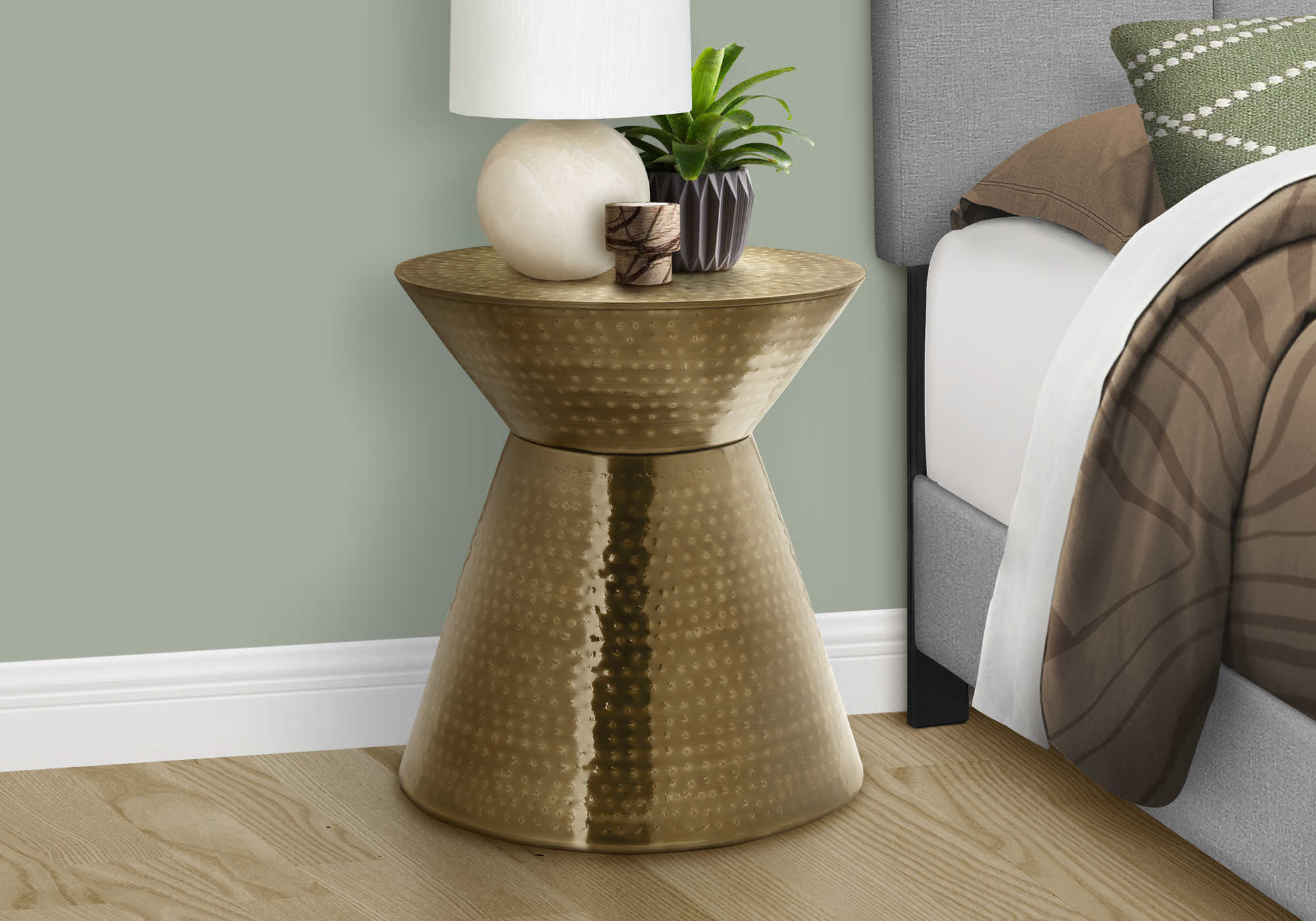 NIGHTSTAND - 22"H / GOLD IRON METAL DRUM END TABLE
