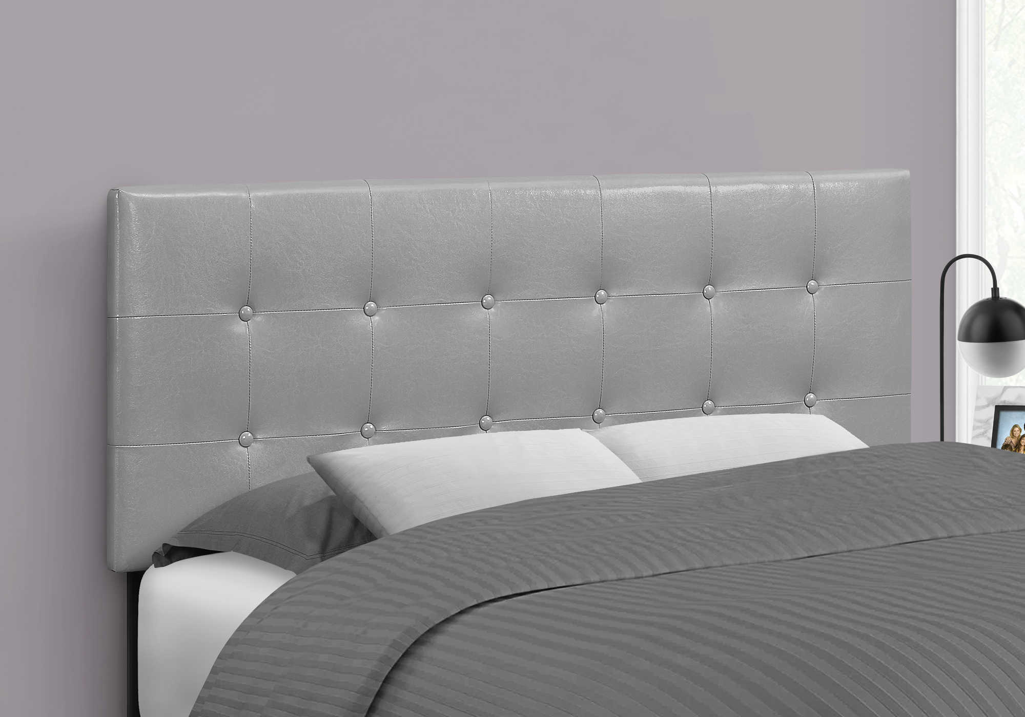 BED - FULL SIZE / GREY LEATHER-LOOK HEADBOARD ONLY
